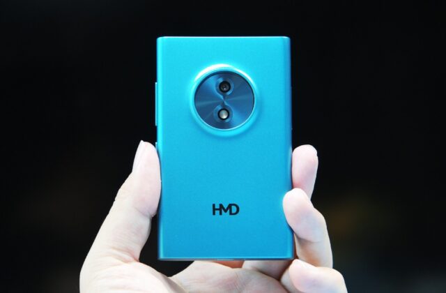 HMD Touch AI: Smartphone Cổ Điển Được Tích Hợp Công Nghệ AI Mới Lạ