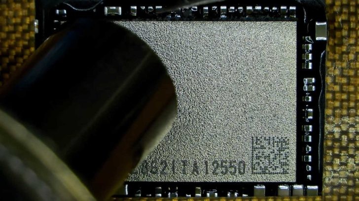 MacBook Neo xuất hiện phiên bản nâng cấp SSD 1TB, quy trình phức tạp đòi hỏi kỹ năng cao- Ảnh 1. MacBook Neo xuất hiện phiên bản nâng cấp SSD 1TB, quy trình phức tạp đòi hỏi kỹ năng cao- Ảnh 1.