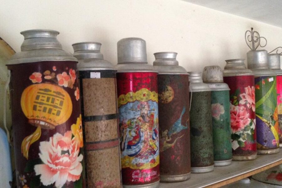 Tại Sao Phích Nước Dần Bị Lãng Quên Trong Các Gia Đình Hiện Đại?