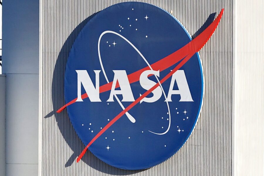 NASA Cập Nhật Phần Mềm Từ Khoảng Cách Khủng Của Voyager 2 Giữa Không Gian