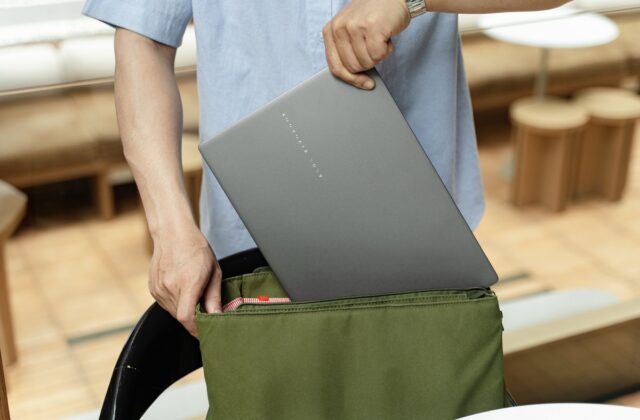 Laptop Cho Sinh Viên: Lựa Chọn Đầu Tư Khôn Ngoan Cho Năm Đại Học