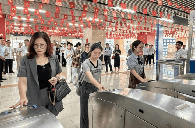 Hà Nội Ra Mắt Giải Pháp Giao Thông Liên Hoàn Đột Phá