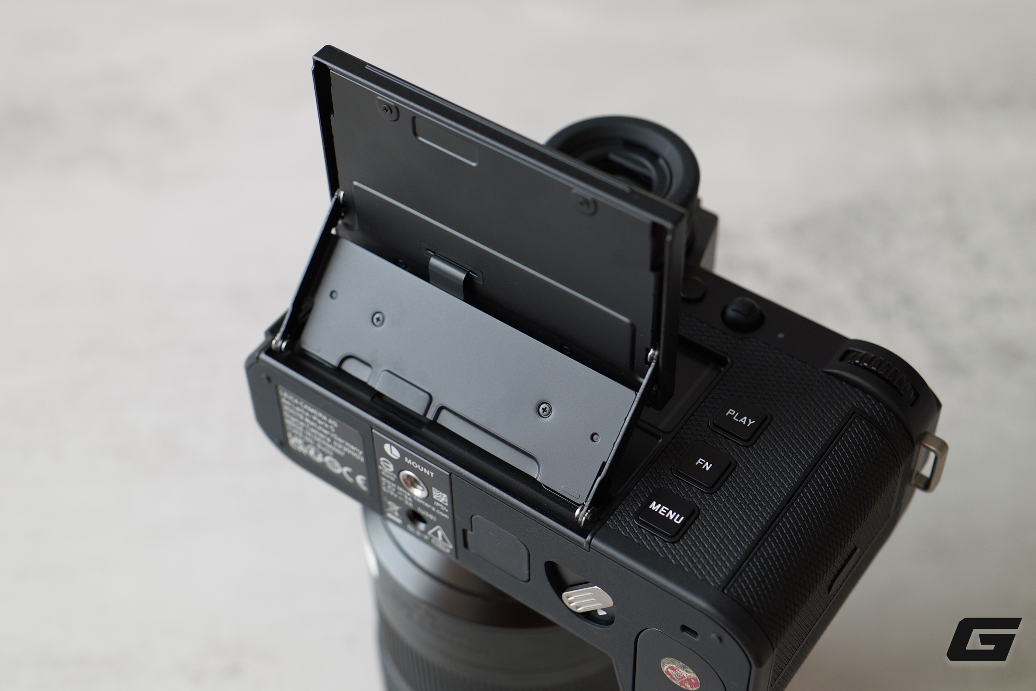 bf01940-178326961395272374983 Xem Xét Chi Tiết Leica SL3-P: Máy Ảnh Mirrorless Với Nhiều Tính Năng Đáng Kể - Ảnh 14.