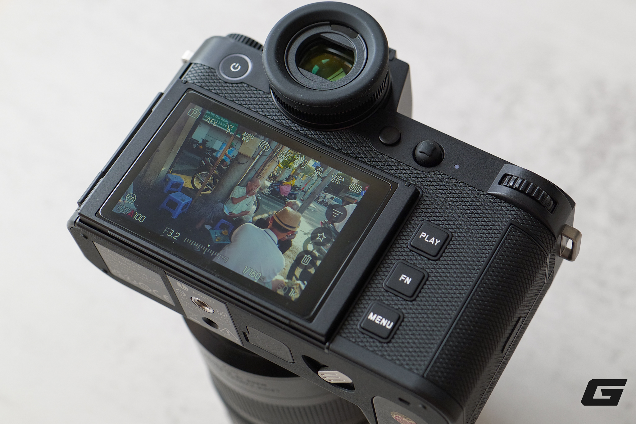 bf01946-17832693275661577037178 Xem Xét Chi Tiết Leica SL3-P: Máy Ảnh Mirrorless Với Nhiều Tính Năng Đáng Kể - Ảnh 9.