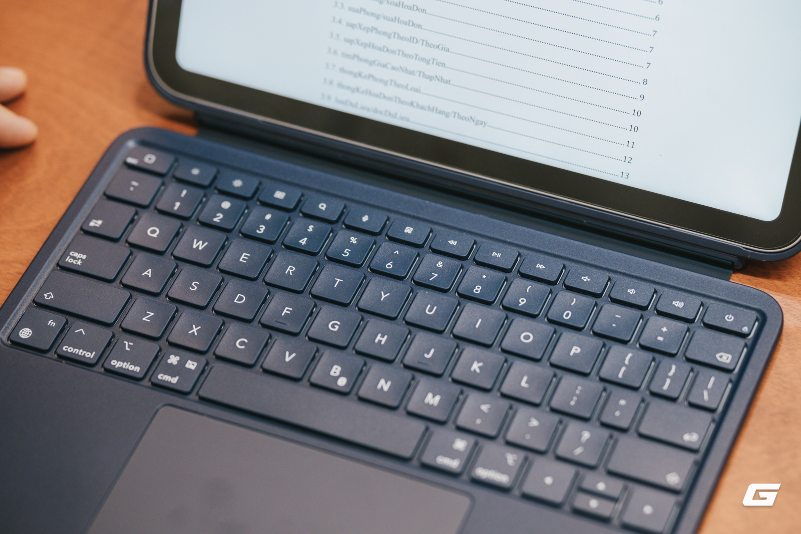 genk-esr-flex-keyboard-ipad-a16-15-17826768722071378065723 Bàn phím tháo rời cho iPad có pin dùng 2 tháng, giá chỉ hơn 1 triệu đồng - Ảnh 8.