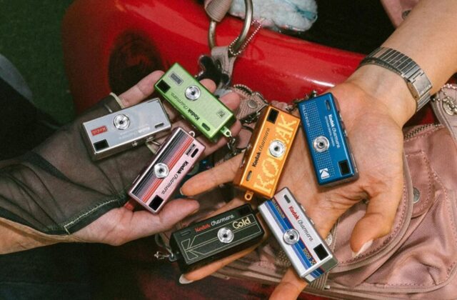 Phiên Bản Mới Của Máy Ảnh Đồ Chơi Kodak: Charmera Millennium Edition