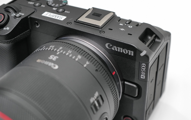 Canon EOS R6 V: Máy Quay Đột Phá