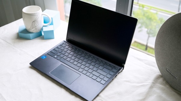 Khám Phá Dòng Laptop MSC Modern: Thiết Kế Hiện Đại và Hiệu Năng Vượt Trội