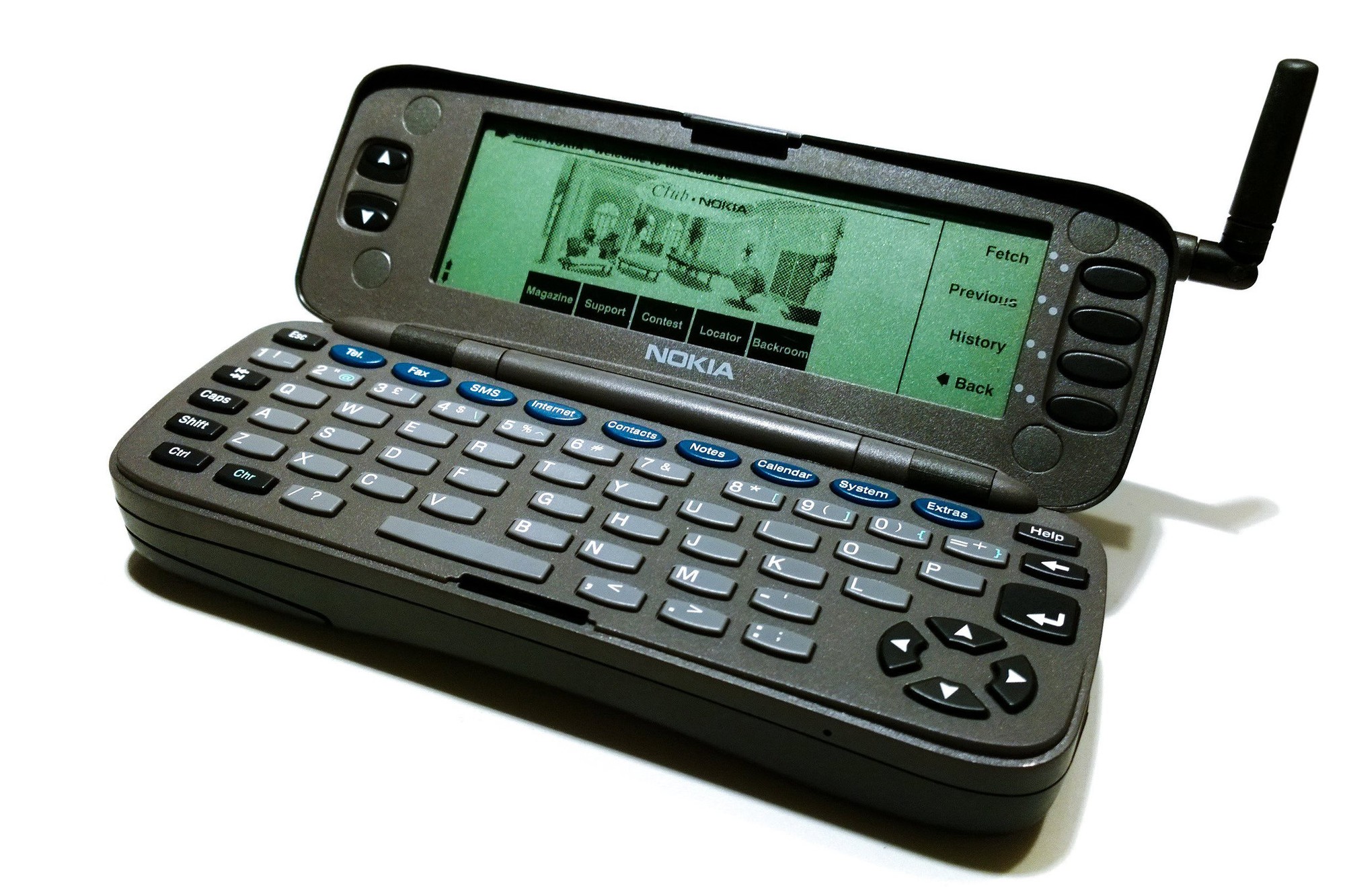 nokiacommunicator9000opened01-1787051754381-1787051754615345463148 Khám Phá Di Sản Nokia 9000: Biểu Tượng Công Nghệ Của Thế Kỷ 20 - Ảnh 4.