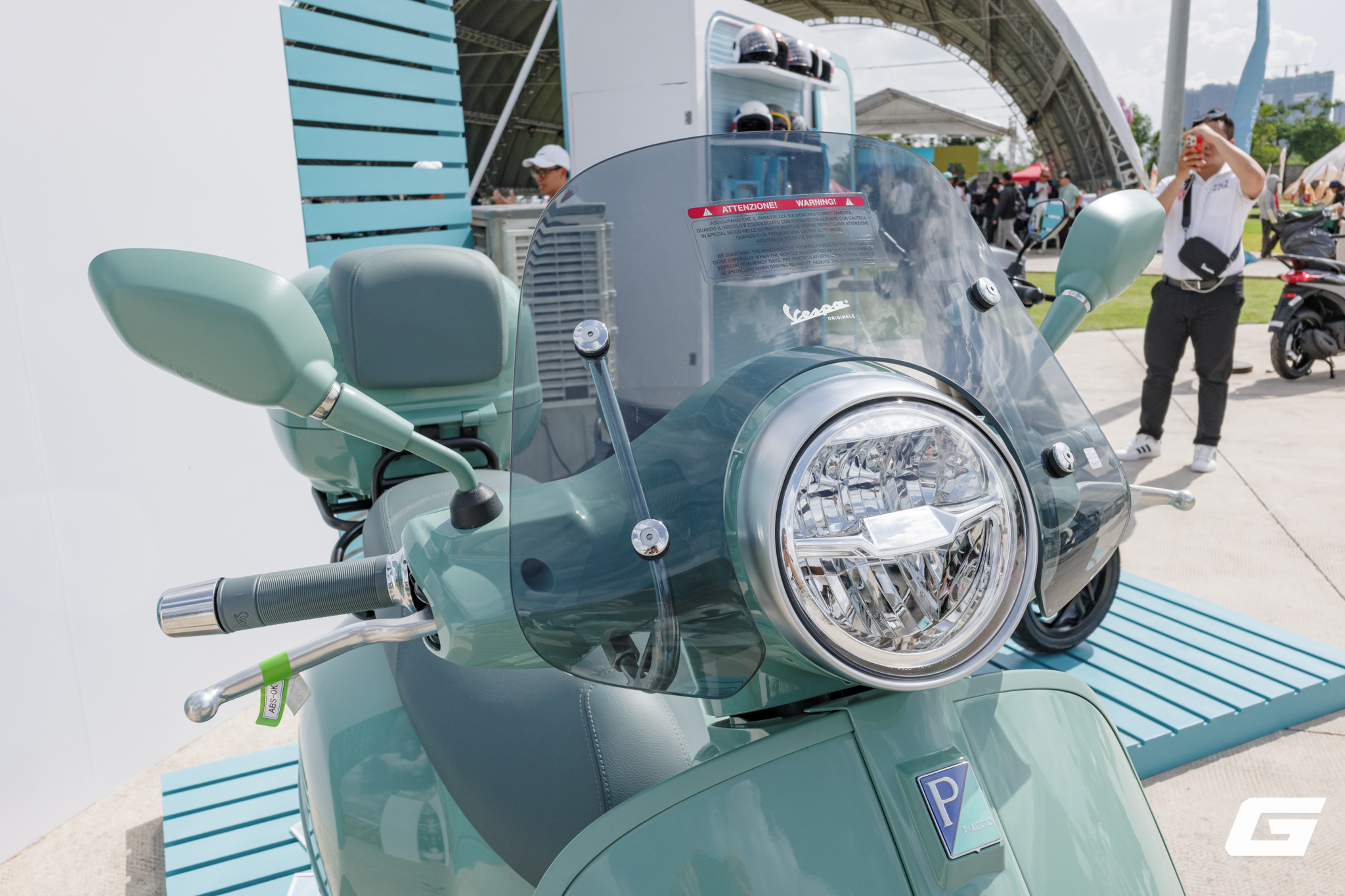 Vespa mang bộ sưu tập 80 năm khuấy động Vietnam Scooters Fest 2026- Ảnh 13. Vespa mang bộ sưu tập 80 năm khuấy động Vietnam Scooters Fest 2026- Ảnh 13.