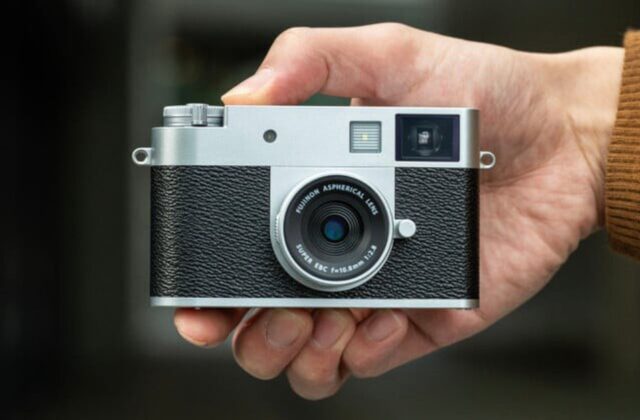 Fujifilm X half: Chiếc Máy Ảnh Compact Hoài Cổ Đáng Chú Ý