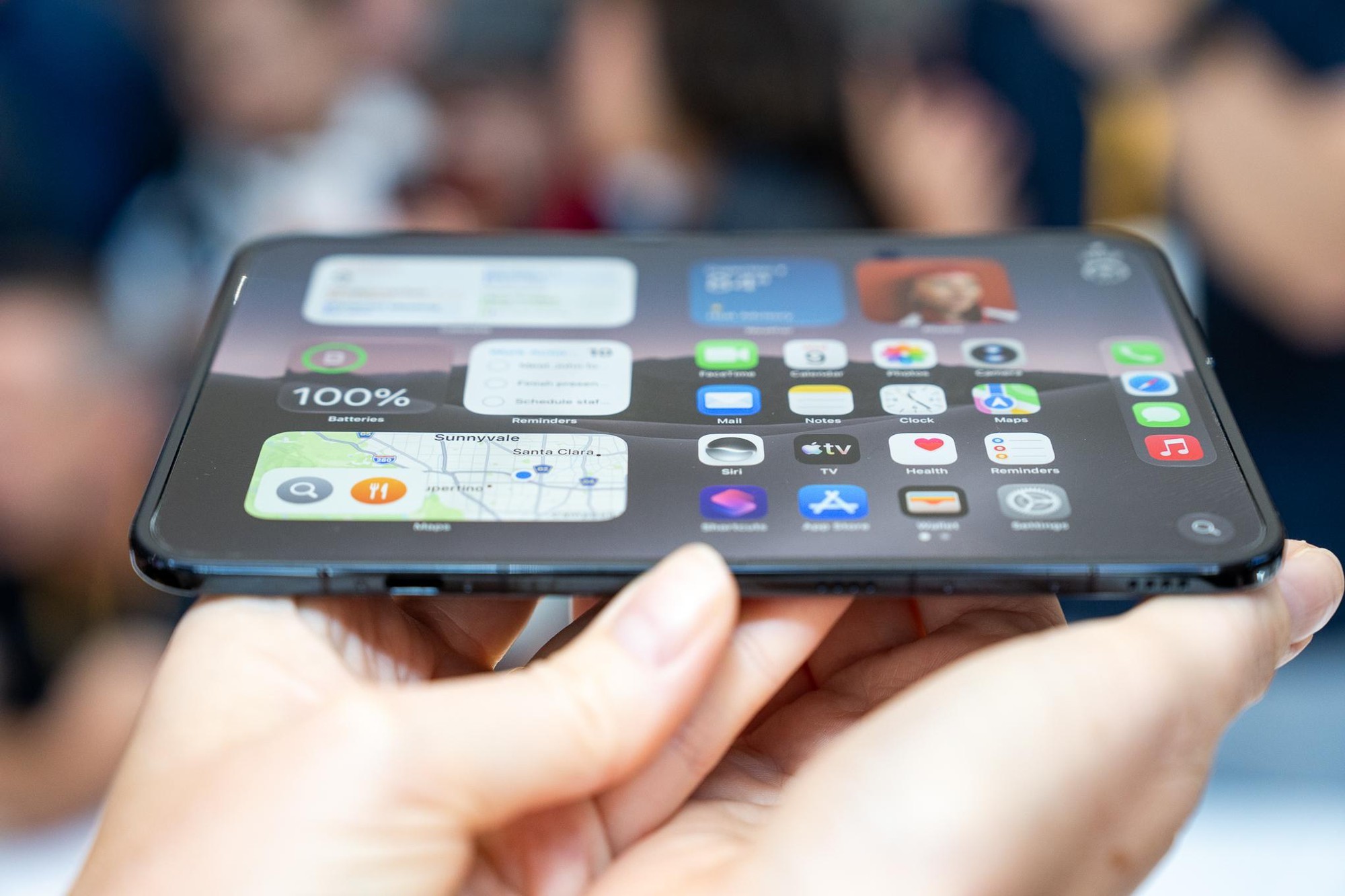 268734iphoneduohandsonadiben-4-1788988631904848330443-1789008409216-17890084095361468167777