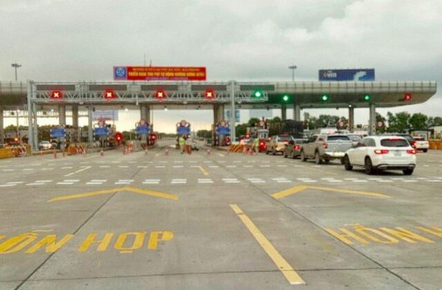 Lùi Xe Trên Cao Tốc: Những Quy Định Mới Từ Bộ Công An