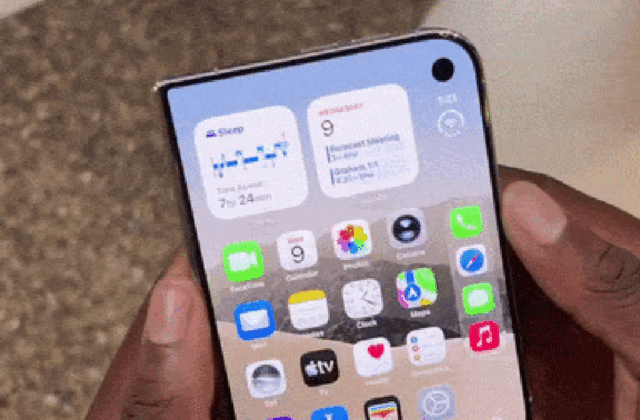 Hiệu ứng gập-mở trên iPhone Duo: Một khoảnh khắc giao diện đủ khiến người dùng chú ý