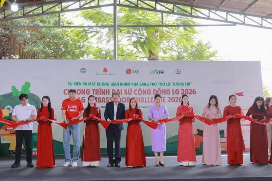 LG cùng cộng đồng thiết lập phòng thực hành công nghệ cho hơn 1.000 học sinh ở Đồng Nai