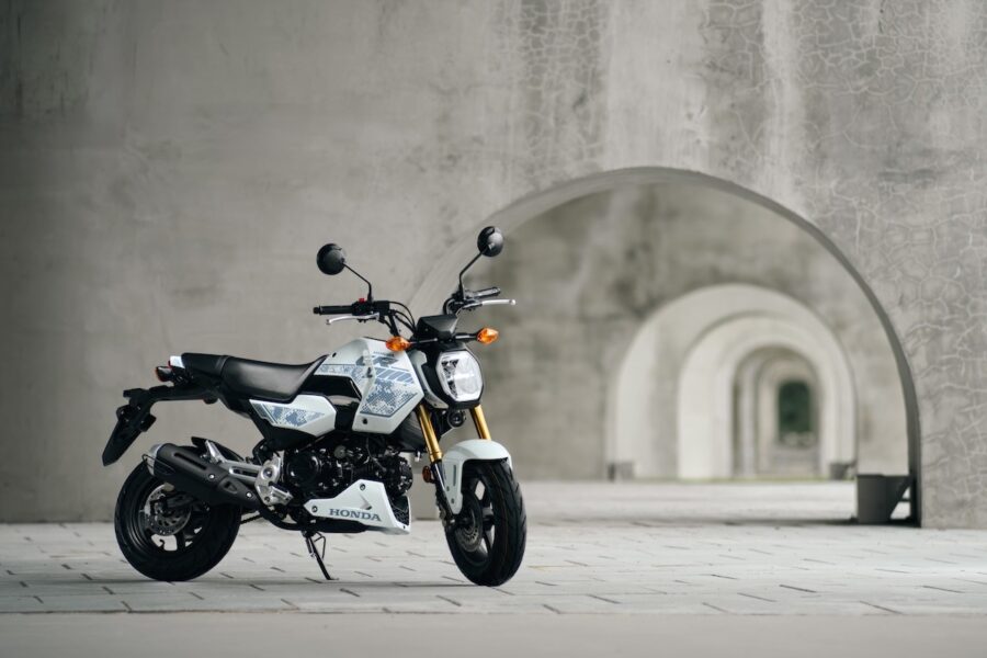MSX GROM 2027: Bản trắng rằn ri, trang bị hàng hiệu trên thân xe nhỏ