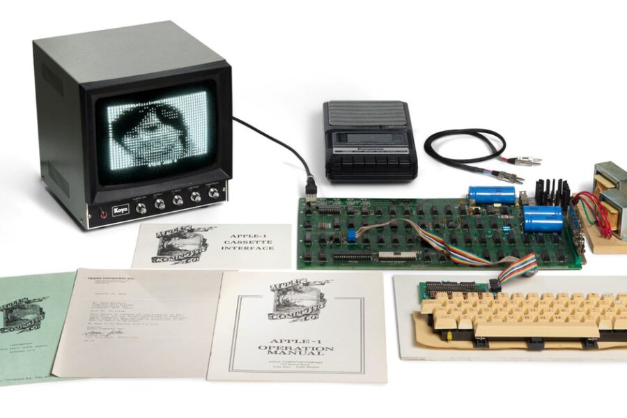 Máy Tính Apple-1 Nguyên Bản Được Đấu Giá Với Giá Đến 21 Tỷ Đồng