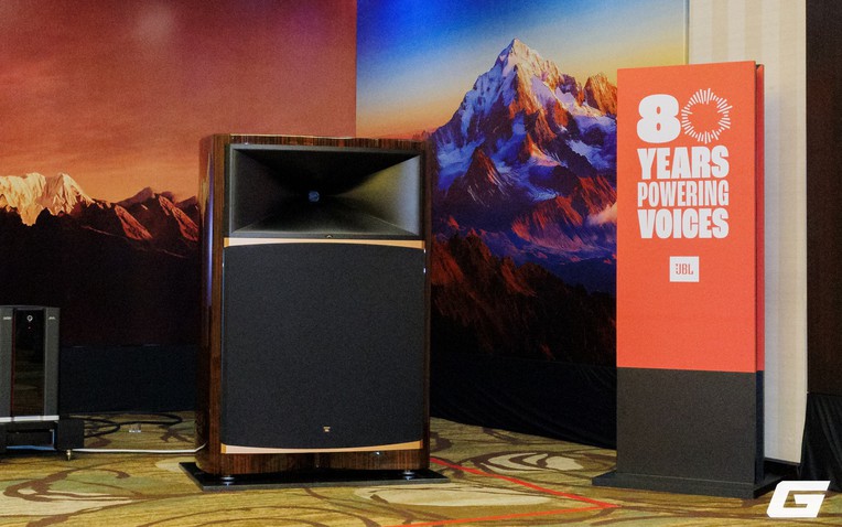 Cặp loa khủng trị giá 5,3 tỷ đồng của JBL lần đầu trình diễn tại Việt Nam, khuấy động AVSHOW 2026- Ảnh 1.